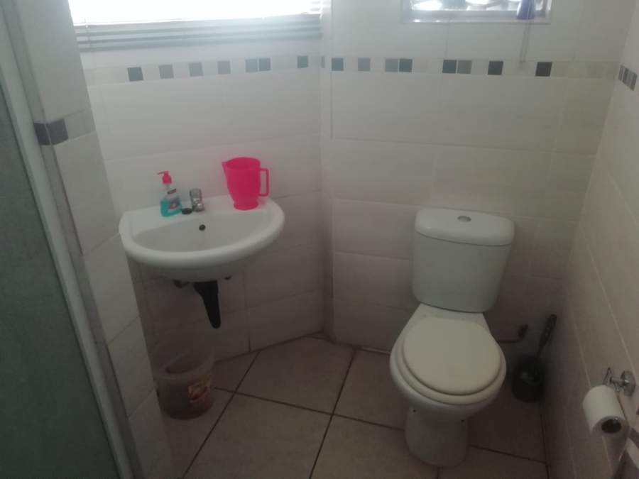 2 Bedroom Property for Sale in Potchefstroom North West